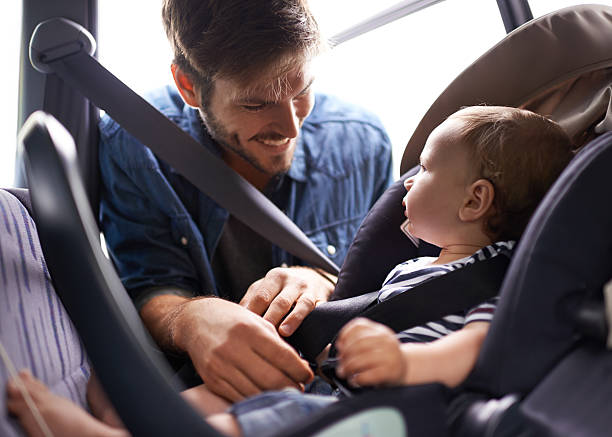 Bimbi sicuri: come scegliere il seggiolino per l’auto